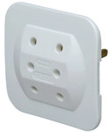 Kopp Steckdosenadapter Euro 3-fach, extra flach, wei&szlig;