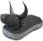 Westmann Sitzsack & Schwimmtier Stier Schwarz 34 x 89 x 64cm