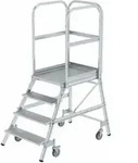 MUNK Aluminium-Podestleiter einseitig begehbar Aluminium geriffelt 4 Stufen