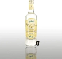 Magnifica Magn&iacute;fica Tradicional Cacha&ccedil;a - 0,7L 45% vol, Grundpreis: &euro;...