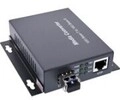 InLine Netzwerk Media Konverter 10Gb/s TP zu SFP+ LWL fuer LC Duplex SM Der InLine&reg;