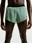 Nike FN3349-006, Nike AeroSwift Laufshorts Herren - oliv, schwarz, Gr&ouml;&szlig;e M...