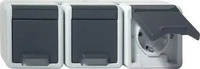 Gira 478930, Gira 478930 SCHUKO-Steckdose 3-fach waagerecht mit Klappdeckel WG AP