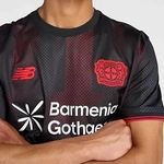 New Balance MT230541, NEW BALANCE Herren Trikot Bayer 04 Home Short Sleeve Jersey