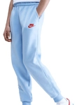 NIKE Sportswear Club Fleece Jogginghose Kinder 425 - royal tint/lt crimson L...