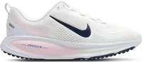 Nike HQ2157-112, NIKE Vomero 18 Laufschuhe Kinder 112 - white/midnight...