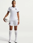 Nike IB4593-100, NIKE England Stadium Dri-FIT Heimshorts 2025/26 Damen 100 -