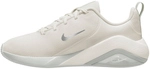 NIKE Bella 7 Fitnessschuhe Damen 111 - sail/metallic silver-photon dust 40