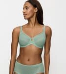 Triumph "Signature Sheer" verkleinert die Brust optisch um eine Cup-Gr&ouml;&szlig;e,...