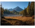 Fototapete Berge Wald Landschaft Natur &ndash; Gro&szlig;format Wandtapete 150x105 Cm &ndash; F&uuml;r