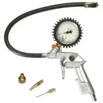 Stanley Pneumatisches Reifenf&uuml;llpistole Mit Manometer, 3 Aufs&auml;tzen, F&uuml;r