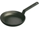 Staub Mini-bratpfanne Aus Emailliertem Gusseisen Schwarz