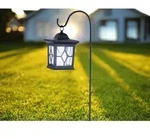 Led Solar Erdspie&szlig;leuchte Mit Aufgeh&auml;ngter Laterne, Schwarz H&ouml;he 68cm