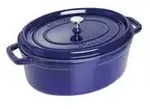 Staub Cocotte oval Dunkelblau 31cm Gusseisen Br&auml;ter