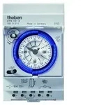 Schaltuhr mech 230VAC REG 1kan Wechs 24h Prog 24h Programm 3TE
