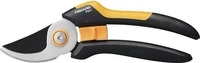 Fiskars Gartenschere Solid M P321, 1057162, Bypass, Kunststoffgriff mit Softgrip,