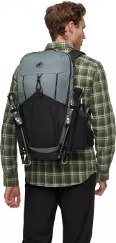 Mammut Ducan 22 (2530-01220) strata/black – Durchdachte Ausstattung für maximale Flexibilität