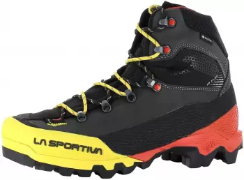 schwarz: La Sportiva Aequilibrium LT GTX