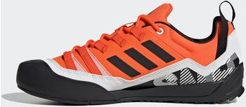 Adidas Terrex Swift Solo 2.0 Hiking impact orange/core black/crystal white – Robuste Materialien und durchdachte Ausstattung