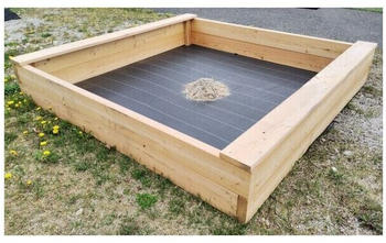 Holzmarkt Riegelsberger Sandkasten bulle L&auml;rche natur 44 mm inkl. Sitzbretter und Bodenplane 180 x 180 cm