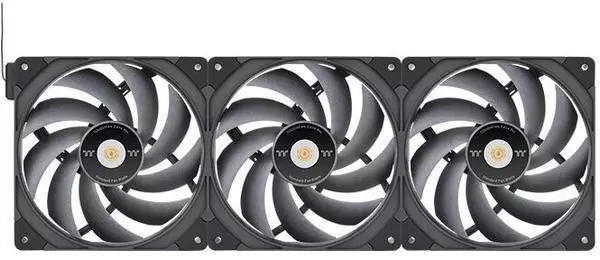 Thermaltake TOUGHFAN EX14 Pro 140mm 3-Pack