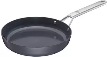 Fiskars Taiten Bratpfanne, 26 cm Schwarz