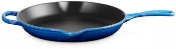 Le Creuset Signature Brat- und Servierpfanne mit Gusseisen-Henkel rund 30 cm Azure