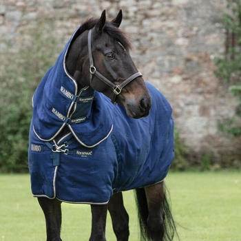 Horseware Deluxe Rambo Stable Plus 200g - Champagne/Navy 100