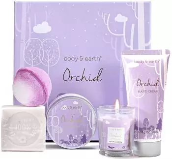 body & earth Wellness-Geschenkset Orchideenduft 5-teilig (Duftkerze, K&ouml;rperbutter, Handcreme, Badebombe)