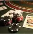 Relaxdays Pokerkoffer-Set mit 300 Laserchips und 5 Würfeln, abschließbar