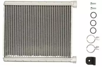 Thermotec Wärmetauscher Innenraumheizung Mercedes-Benz GLA-Klasse/SUV 1,5L (D6M021TT)