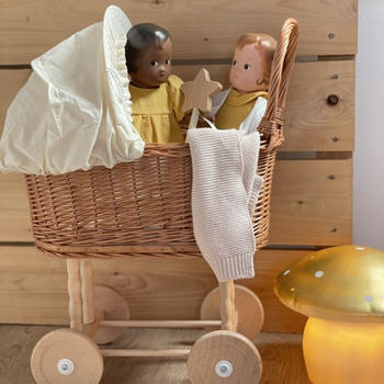 Egmont Toys Stubenwagen für Puppen mit naturfarbenen Verdeck (520067)