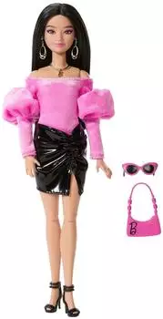 Barbie Deluxe Style Puppe Nr. 13, rosa Velveteen-Top, schwarzer Minirock, schwarze Haare (JJN76)