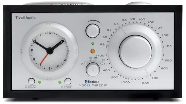 Tivoli Model Three BT schwarz/silber