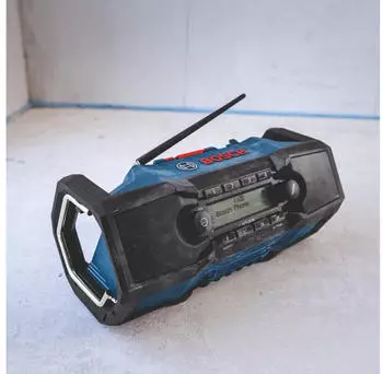 Bosch Professional GPB 18V-3 SC – Bosch Professional GPB 18V-3 SC bietet digitalen Empfang mit vielseitiger Stromversorgung