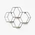 Fritz Hansen Hexagon Wandregal Metall mit 4 Holzböden, 40,5x58cm, Schwarz (VD-HX-E04-B)