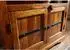Massivmoebel24 Oxford Regal Akazie honig lackiert 98x40x148cm (09-350-610-9006)