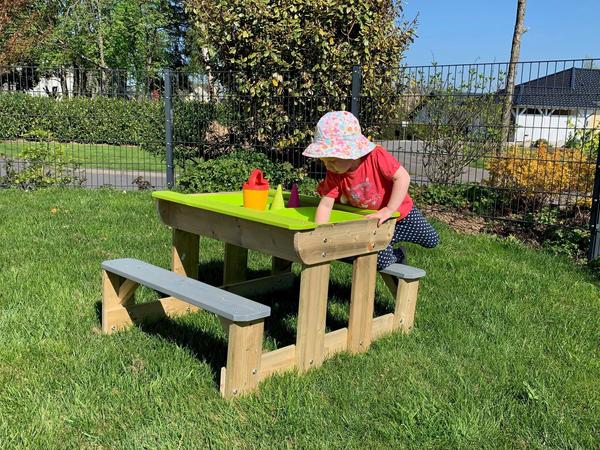 Wendi Toys Sand & Wasser Picknicktisch mit Bänken 50x100x80cm