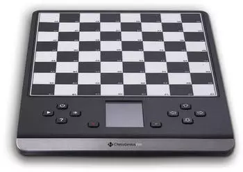 Millennium Chess Genius Pro S (M815) – Leistungsstarker Prozessor und umfangreiche Sprachunterstützung