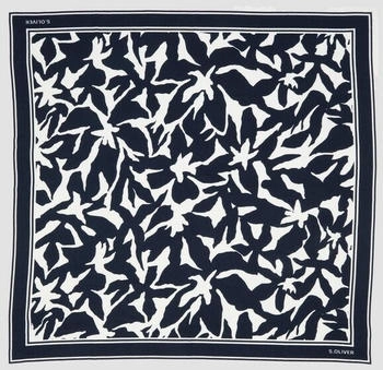s.Oliver Tuch mit All-over-Print 1 blau 2154561.59D2.1