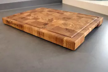 holz4home Mittleres Schneidebrett Stirnholz aus Eiche W&uuml;rfelmuster