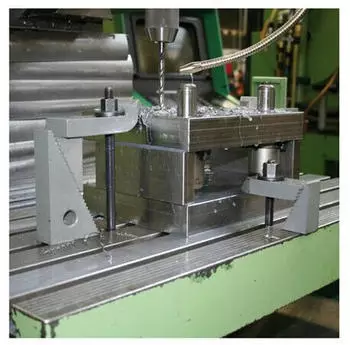 AMF T-Nutenschraube DIN 787 M20x20x315 vergütet 8.8 mit Mutter und Scheibe (84335)