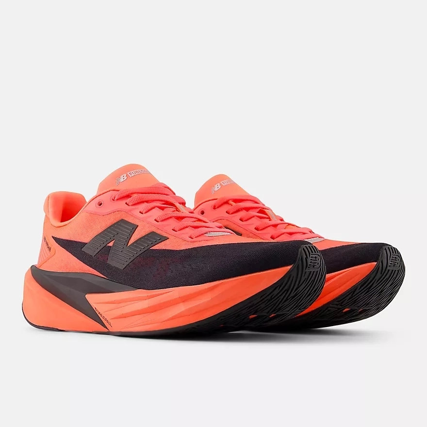 New Balance: Rebel V5