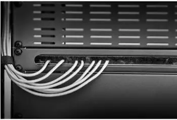 Renkforce Netzwerkschrank-Kabeldurchführung 19" mit Bürsteneinsatz 1HE schwarz (RF-3429146)