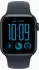 Apple Watch SE 3 (GPS) 40mm mitternacht mit Sportarmband M/L navyblau (MJL14ZR/A)