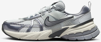 Nike V2K Run pure platinum/wolf grey/cool grey/metallic cool grey