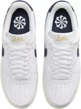 Nike Air Force 1 '07 Next Nature Women white/pale ivory/metallic gold/obsidian – Materialmix sichert Alltagstauglichkeit und Formstabilität