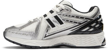 New Balance 1906R silver metallic with black und sea salt