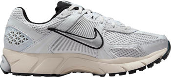 Nike Zoom Vomero 5 Women grey/white silver/black