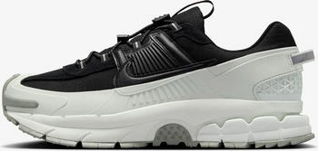 Nike Zoom Vomero Roam winterproof shoe (FV2295-001) black/light silver/jade horizon/black